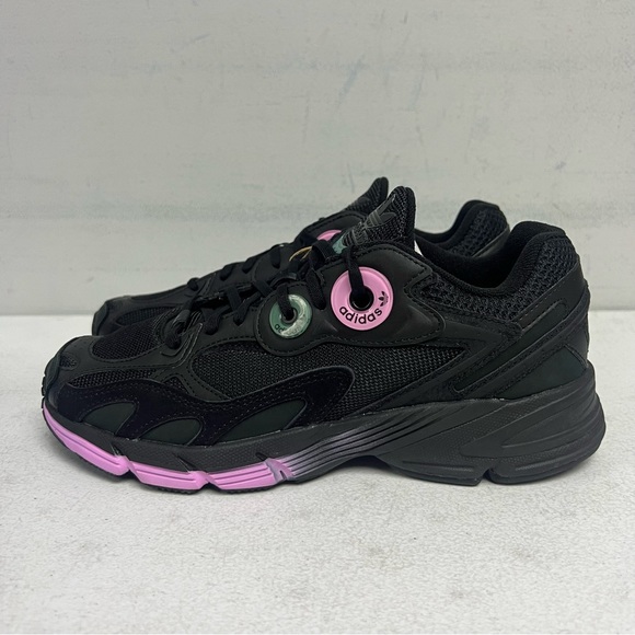 Adidas Astir Women’s Black Sneakers #370 - Picture 2 of 6